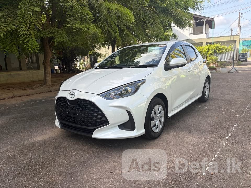 Toyota Yaris X 2025