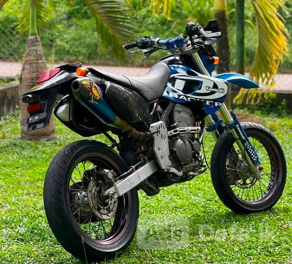 Kawasaki D Tracker 250