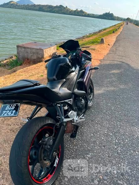 Yamaha YZF R3 2018