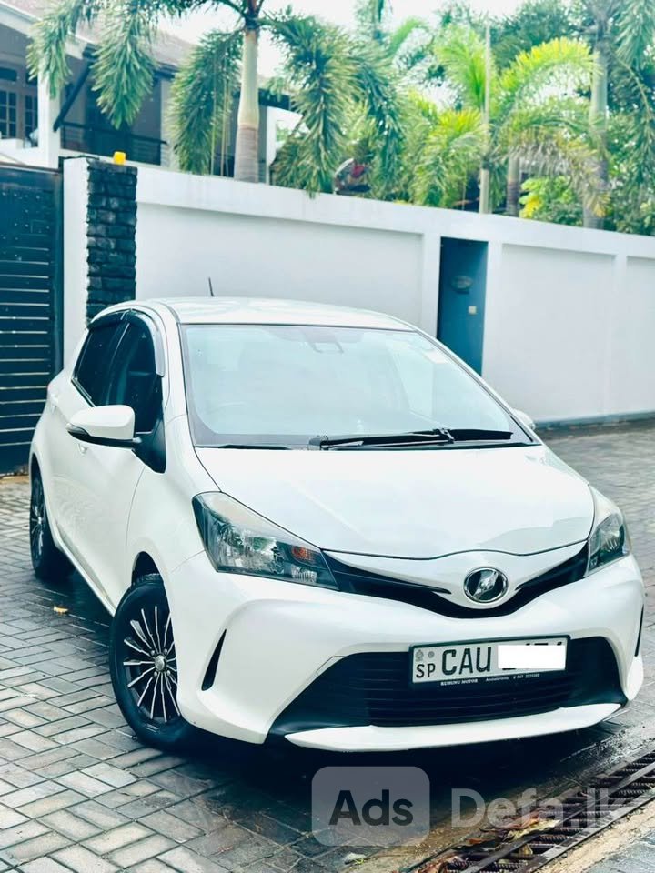 Toyota Vitz 2016