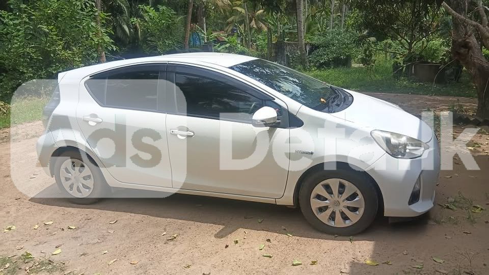 2013 Toyota  Aqua  S Grade