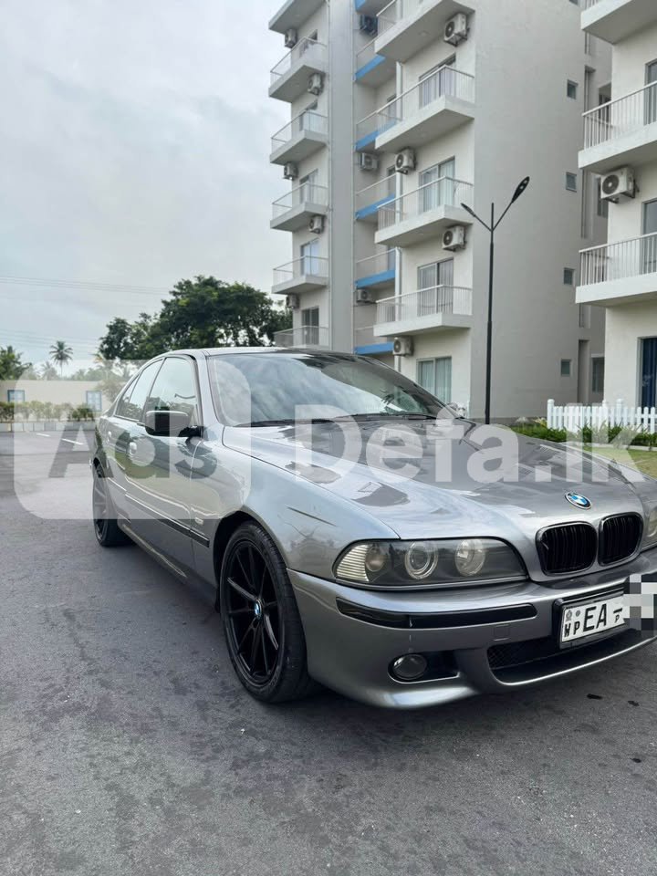 1996 BMW E39 523I