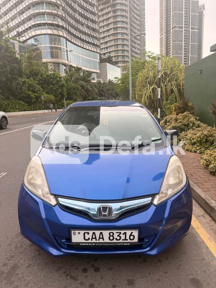 2012 Honda Fit GP1  Navi Premium XH