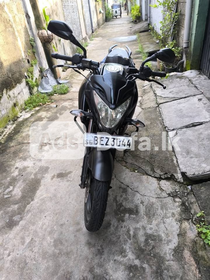 2017 Bajaj Pulsar  NS150