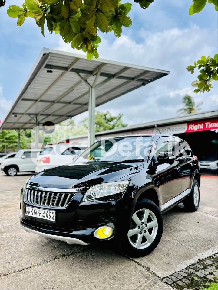 2009 Toyota Rav 4  Vanguard