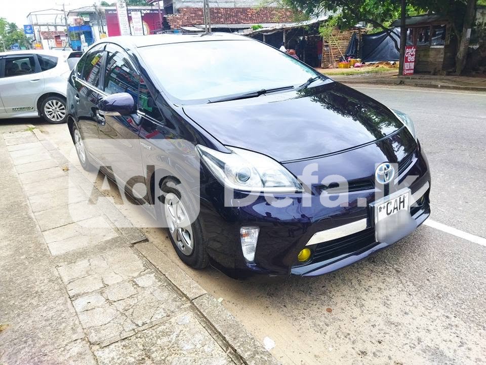 2013 Toyota Prius  S Grade