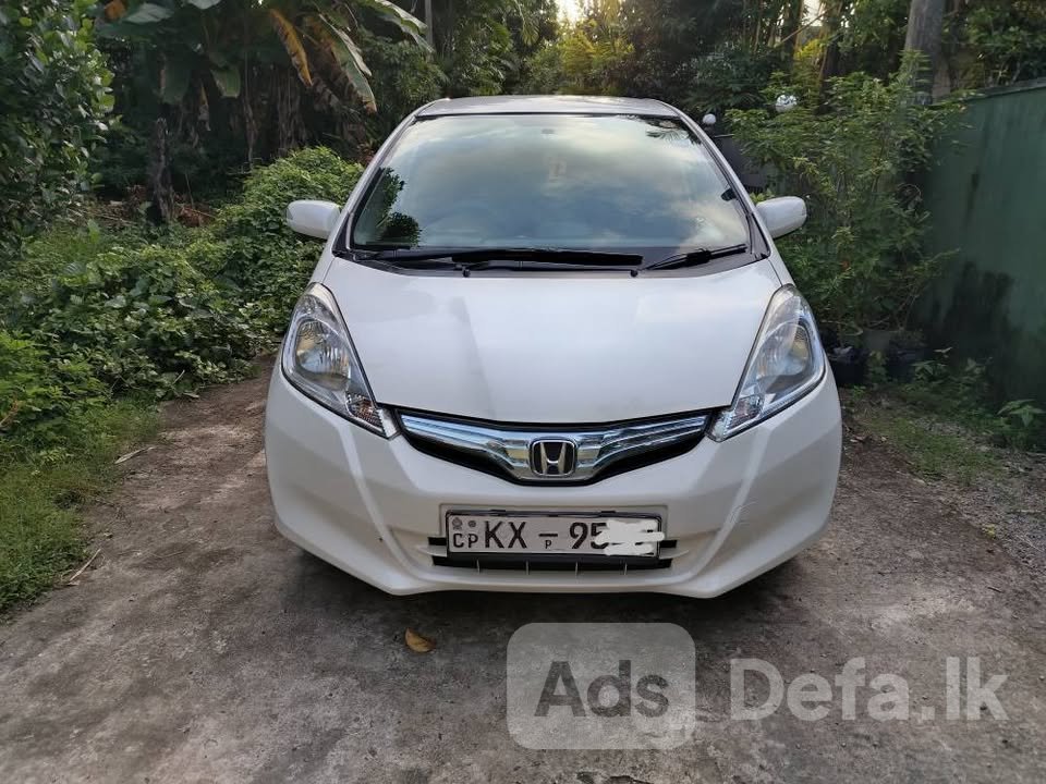 2012 Honda fit gp1