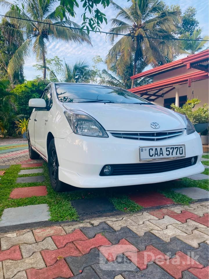 2012 Toyota  Prius 2nd generation.