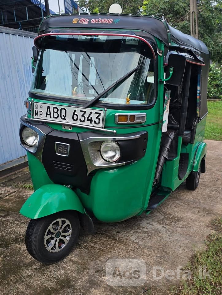 2017 Bajaj RE