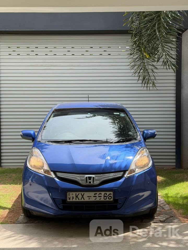 2012 Honda FIT GP1