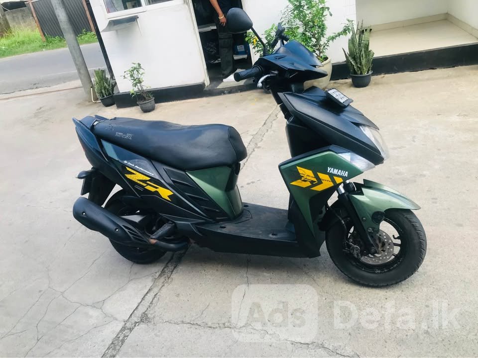 2018 Yamaha ray RZ