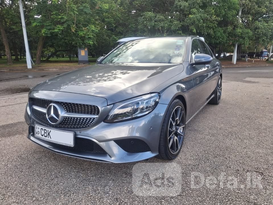 2018 Mercedes-Benz  C200