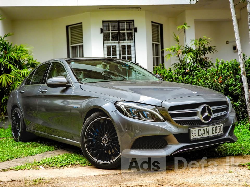 2016 Mercedes-Benz C350e Plug-In Hybrid