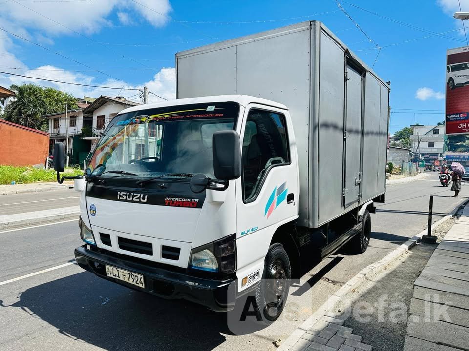 2006 Isuzu ELF (Mazda)