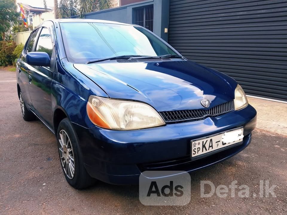 2002 Toyota Platz