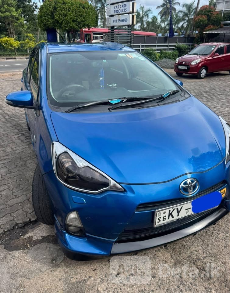 2014 Toyota AQUA S Grade