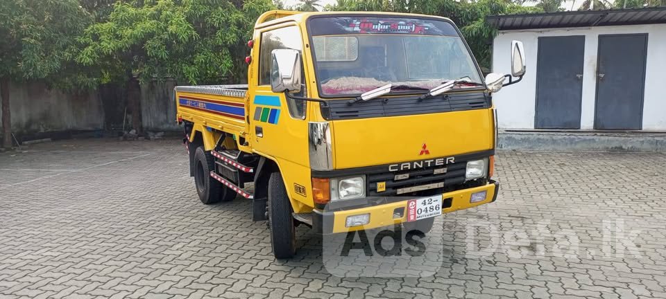 1984 Mitsubishi Canter