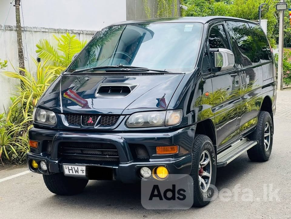1998 Mitsubishi L400 Spacegear