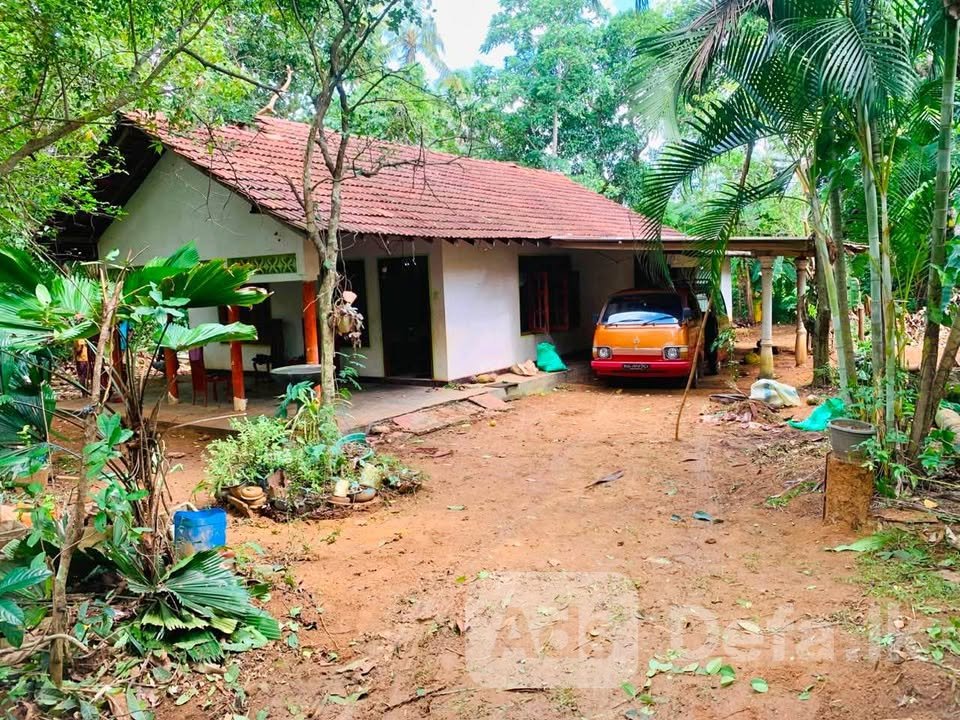 House sale in Agunukolapalassa, hambantota