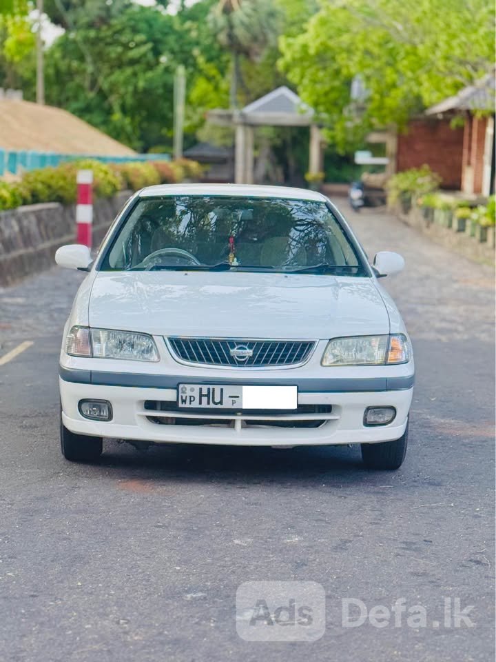 Nissan FB15 Ex Saloon 2000