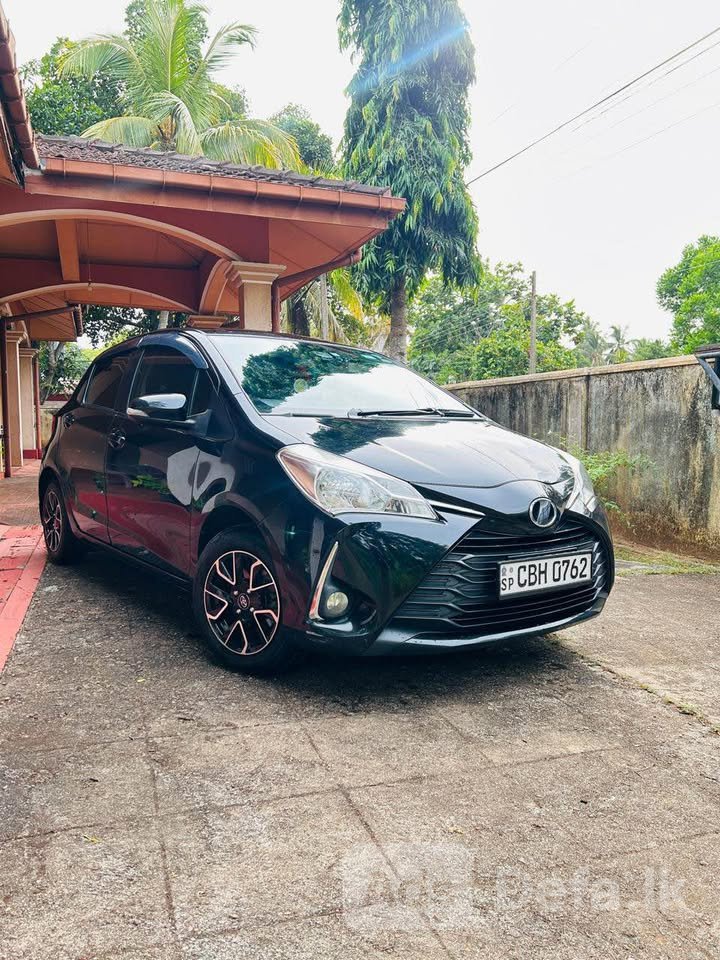 Toyota Vitz 2017